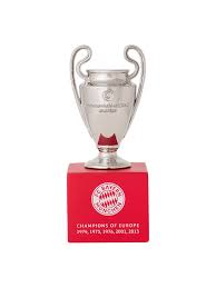 Cbs sports has the latest champions league news, live scores, player stats, standings, fantasy games, and projections. Uefa Champions League Trophy Official Fc Bayern Munich Store