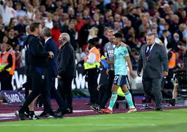 West ham won 9 direct matches.leicester won 9 matches.7 matches ended in a draw.on average in direct matches both teams scored a 2.92 goals per match. 0wxvx Sl2ky7qm