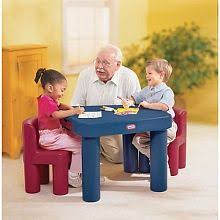 Little Tikes Ensemble Table Et Chaises Aux Couleurs Primaires Table And Chairs Little Tikes Large Table