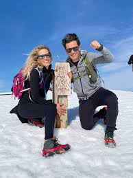 The couple are the doting. Luisana Lopilato On Twitter La Felicidad De Llegar Al Objetivo The Feeling Of Satisfaction When You Get To The Top Britishcolumbia Canada Vancouver Bc