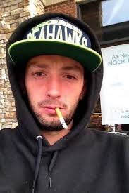 Homem drogado é preso após invadir casa e diz à polícia que é Jack Bauer,  protagonista de série de ação