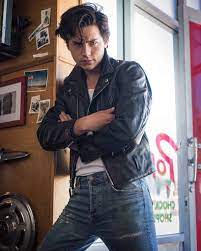 Cole Solo Pic 3 0 Sprousefreaks Riverdale Cole Sprouse Jughead Jones Cole Sprouse Jughead
