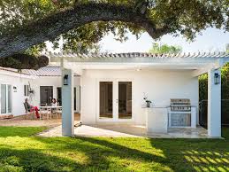 outdoor cabinets & summer kitchens in