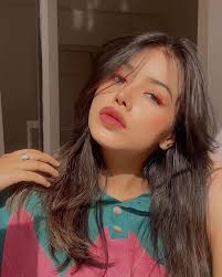 Haircut Kara leti hun Shin Ha-ri lagungi 🤠💭 Vo alag baat hai Kim Jong Un  Lag rahi hu🤡