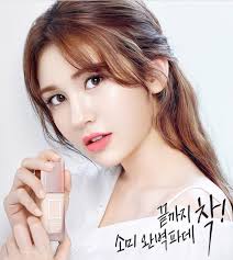 She is currently signed underneath theblacklabel. Jeon Somi Giverny Photoshoot 2018 Celebmafia