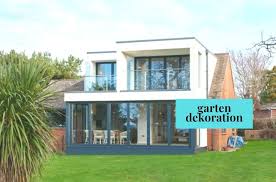 Ein Kleines Altes Landhaus Wurde Durch Einen Modernen Anbau Outdoor Decor Home Decor Decor