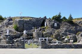 Find the perfect our lady of lourdes grotto stock photos and editorial news pictures from getty images. Our Lady Of Lourdes Grotto Flatrock Kanada Review