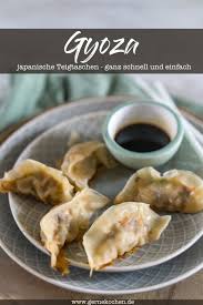 Gyoza Japanische Teigtaschen Rezept Von Gernekochen De Rezept Teigtaschen Rezept Teigtaschen Rezepte