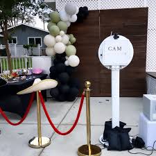 Merry Christmas from Villa de Leon! 🎄✨ Wishing you a season filled with  love, joy, and warmth! 🕊️ #MerryChristmas #VillaDeLeon #FestiveCheers  #ChristmasWishes #HappyHolidays