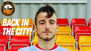 Liam Armstrong Re-Signs