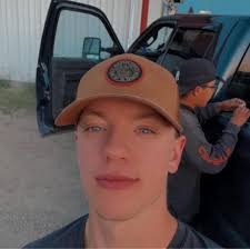 Who are good house painters in Regina?