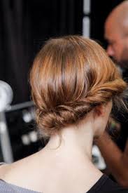 Welche Schrulligen Frisuren Fur Das Buro Auszuwahlen Frisuren Frisuren Fur Die Arbeit Haarschonheit