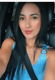 Claudia Maya (@claudiamayaoficial)