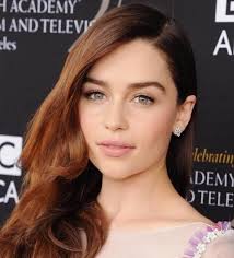 Страница эмилии кларк в instagram (emilia_clarke). 10 Reasons To Love Emilia Clarke In 2021 Hair Beauty Beauty Emilia Clarke