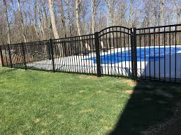 Closed Top 3 Rail With An Arched Gate Arrow Fence Has Been The Go To Pool Fence Installer In The Metro West Area Since 1969 With Images Pool Fence Pool Outdoor