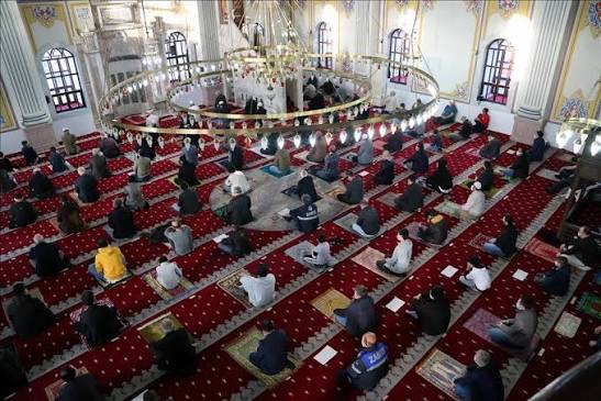 Ramazan Bayramı 2027 ne zaman, kaç gün tatil olacak? Ramazan Bayramı tatili 9 gün mü olacak?