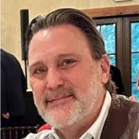 Dan Kinard's Instagram, Twitter & Facebook