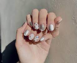 Base coat breathable & halal nail polish in thistle. 8 Christmas Nail Art Designs To Inspire You This Holiday Season Tatler Philippines