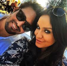 Vicky Pattison posts bikini selfies