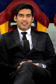 Zamanında şikeden dolayı ceza almış portekizin porto takımını teknik direktörü. Paulo Fonseca Wife