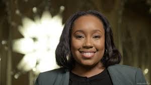 Angie Greenhill's Instagram, Twitter & Facebook