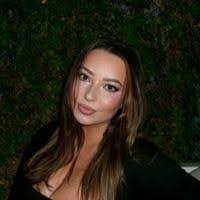 Lydia Harrison's Instagram, Twitter & Facebook