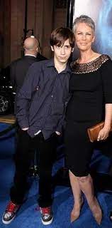 In 1994, curtis lost one of his children, son nicholas curtis, who passed away at the age of 23. Jamie Lee Curtis And Son Celebrity Moms Celebrity Families Celebrity Siblings