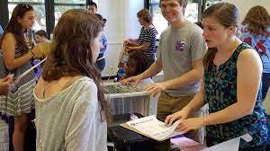 Listen n write has special features simplifying the transcription work as you can control via keys (while using its integrated word processor) and insert time markers (bookmarks). Northwestern Announces Record Voter Registration For Incoming Freshman Chicago News Wttw