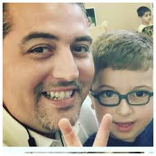 Dads, grandpas, brothers, uncles! Join us !