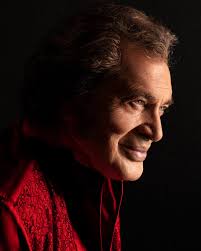Engelbert Humperdinck will be 'All About Love' at The Hanover Theatre
