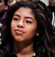 she was captured in one of her prettiest moments ever. These are two of my  personal favorites of her. From the beautiful face to the eyebrows, and the  hair.