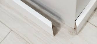 Hot Topics How Do You Fill A Gap Between A Wall And Floor Flooring Wall Hot Topics