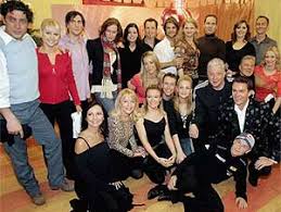 Der legendäre sportjournalist edi finger junior ist am donnerstag im alter von 72 jahren in wien völlig überraschend gestorben. Tanzfieber Bei Finger Rogers Goldberger Co Oesterreich Orf At