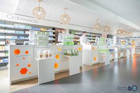 Pharmacie Pole De Mayenne Interieurs De Magasins Pharmacie Design Pharmacie