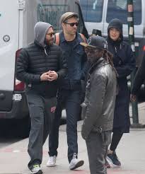 On #spirituntamed, how his nieces inspired him & whether they know if mysterio. Pin By Laura K On Jake Jake Gyllenhaal Jake Gyllenhaal Wife Mens Casual Outfits Summer