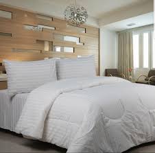 Sprei & bed cover dejavu terbuat dari bahan katun cvc yang lembut, tidak berpasir dan nyaman dikenakan.dengan pilihan warna dan motif yang menarik akan mempercantik ruangan anda.for order sms ke 081 7031 575 01 (fia) tersedia untuk ukuran 160 x 200 dan 180 x 200. Sprei Bed Cover Set 180 X 200 Perabotan Rumah Di Carousell