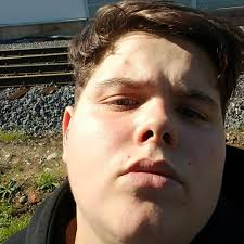 Will upgrading from rx6600 to rx7600xt improve gaming performance?