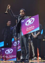 Sumpah naim daniel mp3 mp3 ✖. Biodata Naim Daniel Pemenang Juara Lagu 34 Lagu Sumpah