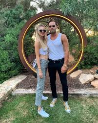 Fransız dj guido senia ile birliktelik yaşadığı öğrenilen subaşı, sevgilisiyle samimi görüntüler verdi. Seyma Subasi Sevgilisi Icin Instagram Dan Ilan Verdi