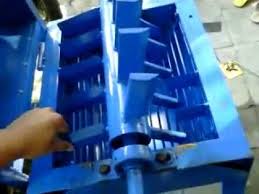 Rancang bangun mesin pencacah rumput gajah. Video Mesin Perajang Rumput Gajah Youtube Mesin Chopper Alat Pencacah Rumput Youtube