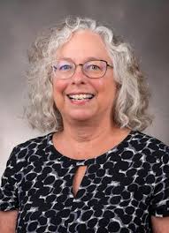 10 faculty members retire from Elon University