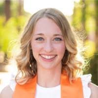 Carrie Gott's Instagram, Twitter & Facebook