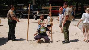 Juegos de aventura al aire libre. El Limbo Juegos Infantiles
