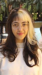 Corte do cabelo médio delicad sensível .Para uma imagem dinâmica e criativa  . Carla veio e fizemos o visagismo .#visagismo @casaflorah