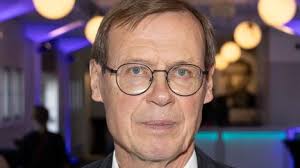 Jesse Puljujärvi nöyryytti Braydon Coburnia