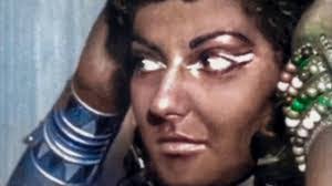 Aida Maria's Instagram, Twitter & Facebook