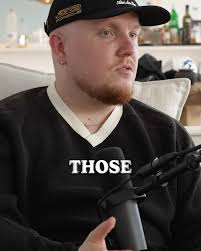 Kaytranada (real name Louis Kevin Celestin) is a Haitian-Canadian DJ, music  producer, and artist known for his unique blend of electronic, hip-hop,  R&B, and funk sounds 🎷 He's widely respected for shaping