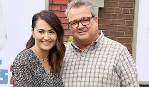 He is not dating anyone currently. Is Eric Stonestreet Gay A Look At Eric S Sexuality And Love Life Thenetline