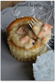 Bouchees Feuilletees Au Saumon Crevettes Et Champignons Recipe Food Savoury Food Food And Drink