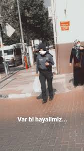 Adli Kullanicinin Gozumun Bebegi Panosundaki Pin Asker Ask Polis Savasci Kadin